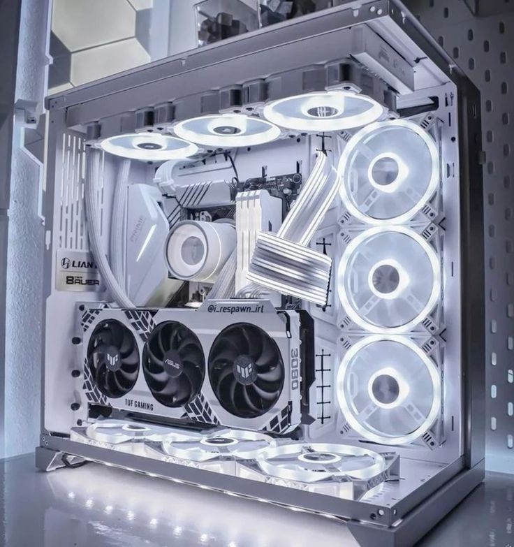 Rakit PC Gaming 15 Jutaan All-White Aesthetic: Cantik, Dingin, dan Bertenaga
